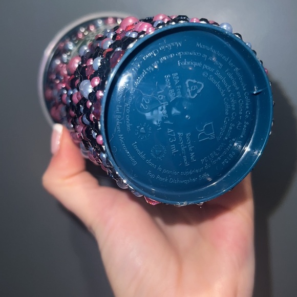 Rhinestoned Starbucks cup - Picture 4 of 4